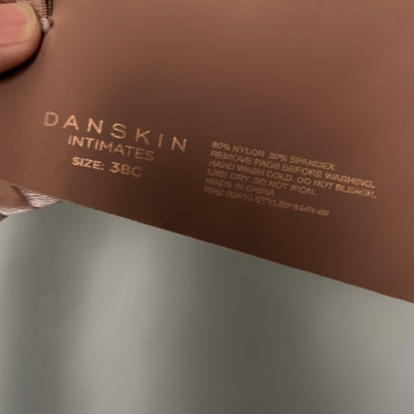 DANSKIN INTIMATES | Wire Free Bra With Scallop Edge; 38C - Picture 6 of 6